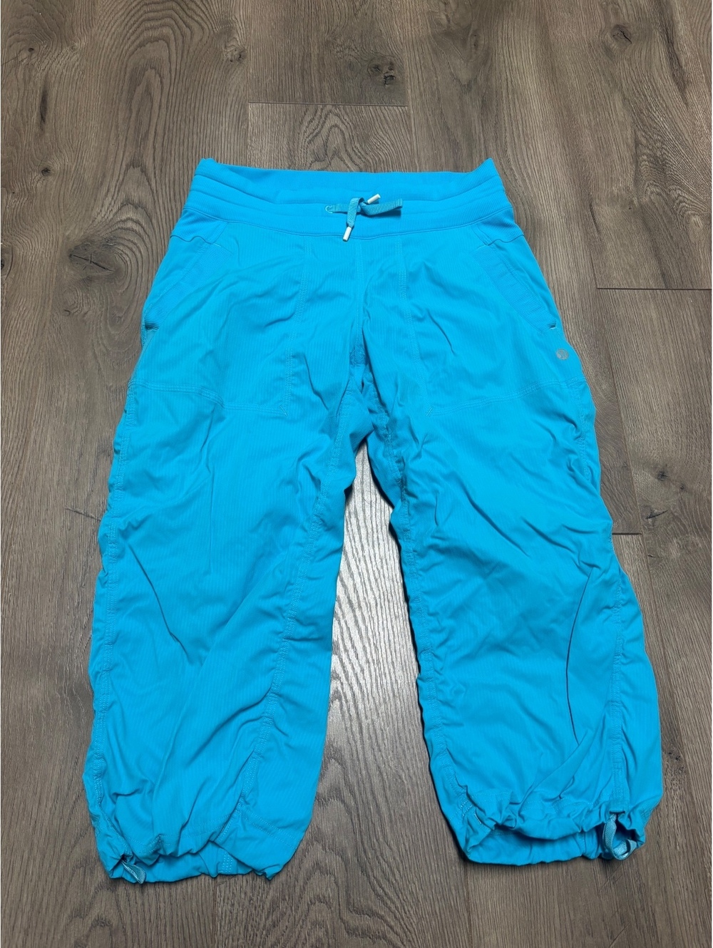 Lululemon turquoise cropped pants dance studio size 4